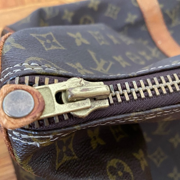 Vintage Louis Vuitton duffle bag! - Picture 8 of 16